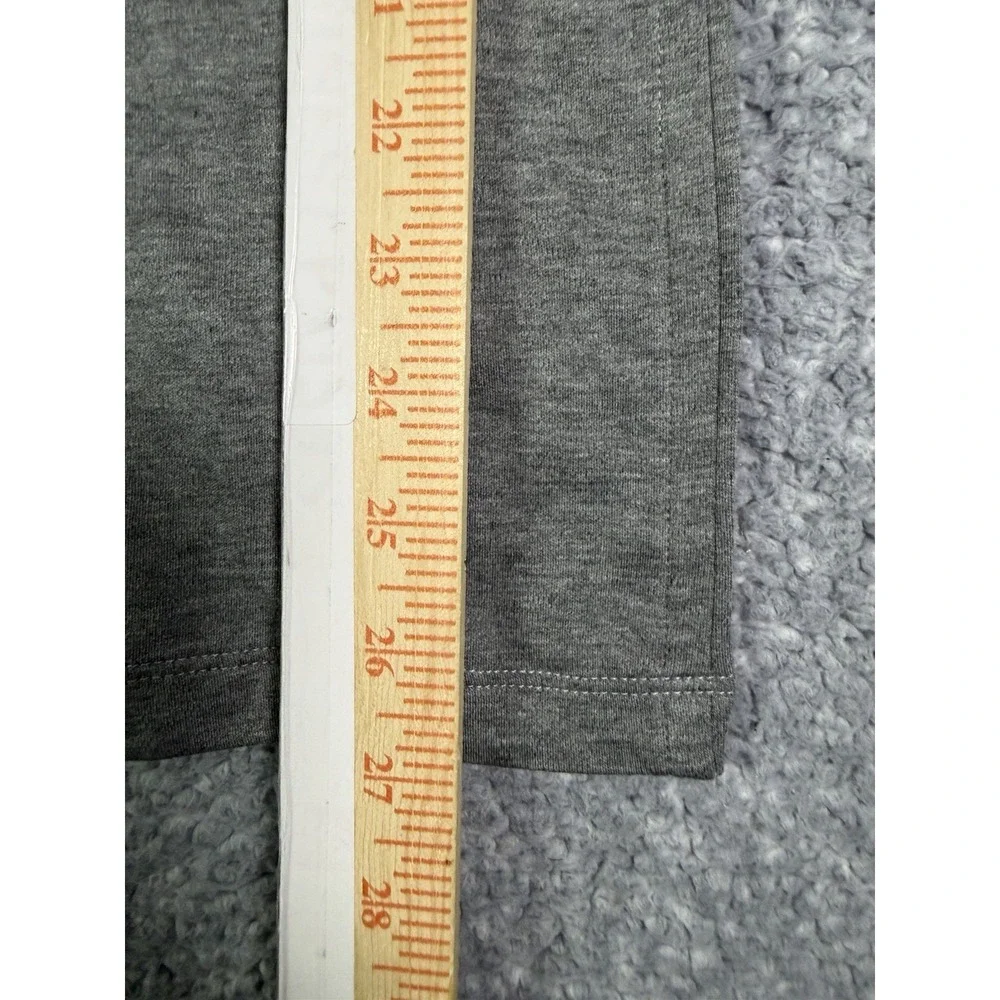 NWT Banana Republic Mens Large Luxury Touch Performance Knit T-Shirt V-Neck Gray